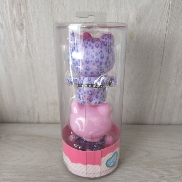 Hello Kitty by Sanrio Jakks Pacific Figure Designer Collectibles - Bedtime 2.5" - Picture 4 of 6